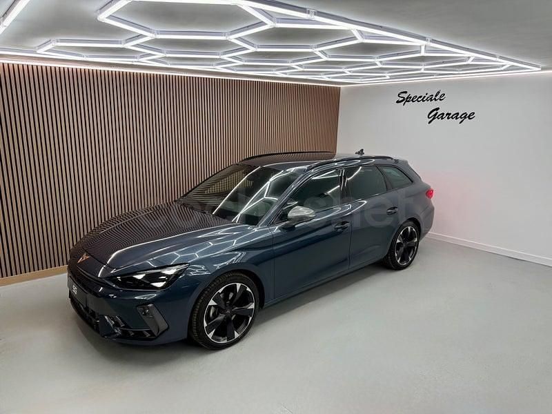 Usado Cupra Leon 150 CV (110 kW) 2025 Azul Familiar