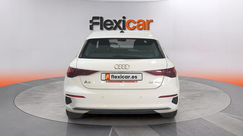 Käytetty Audi A3 Premium 150 HP (110 kW) 2021 Valkoinen Sedan