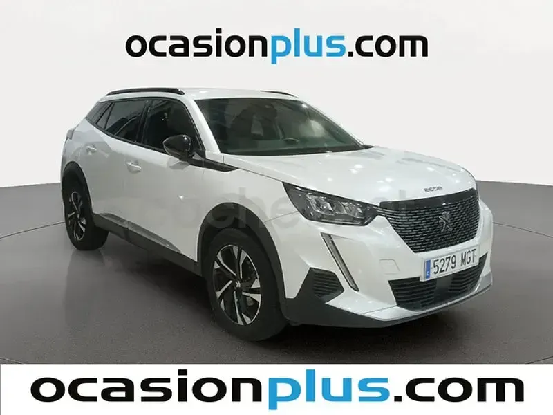 Usado Peugeot 2008 Allure 100 CV (73 kW) 2023 Blanco SUV