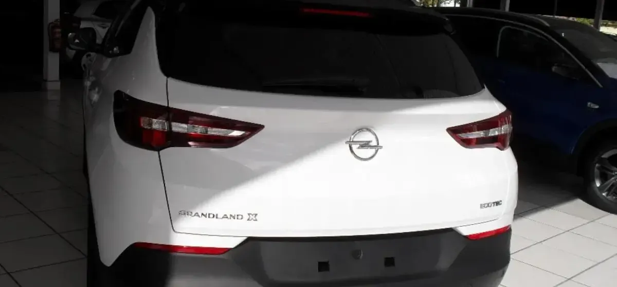 Usado Opel Grandland X S 131 CV (96 kW) 2020 Blanco SUV