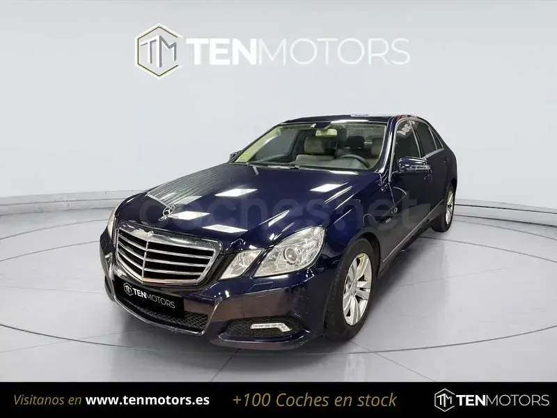 Usado Mercedes E250 Avantgarde 204 CV (150 kW) 2009 Azul Berlina