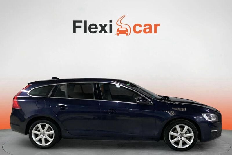 Usado Volvo V60 Momentum 150 CV (110 kW) 2017 Azul Familiar