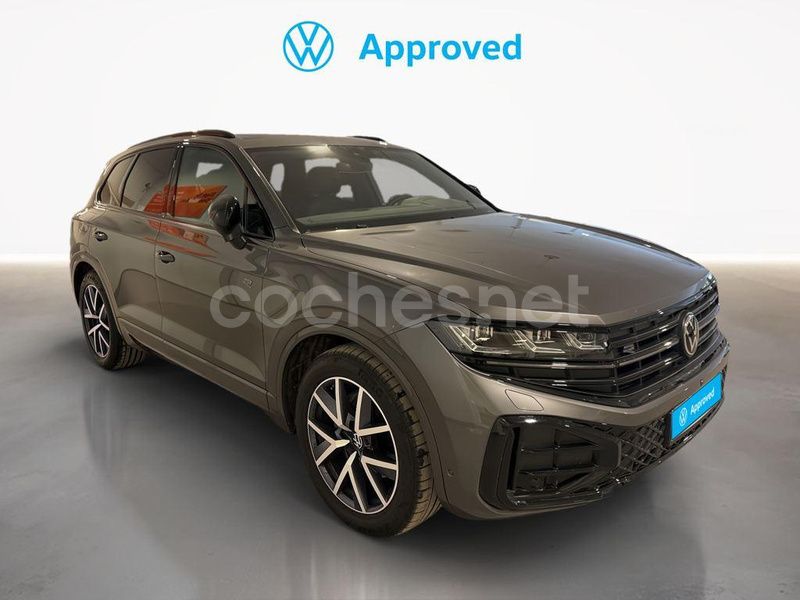 Gris Usado 2024 VW Touareg R-line SUV | 79.600 € (Un poco caro) - Imagen 1/4