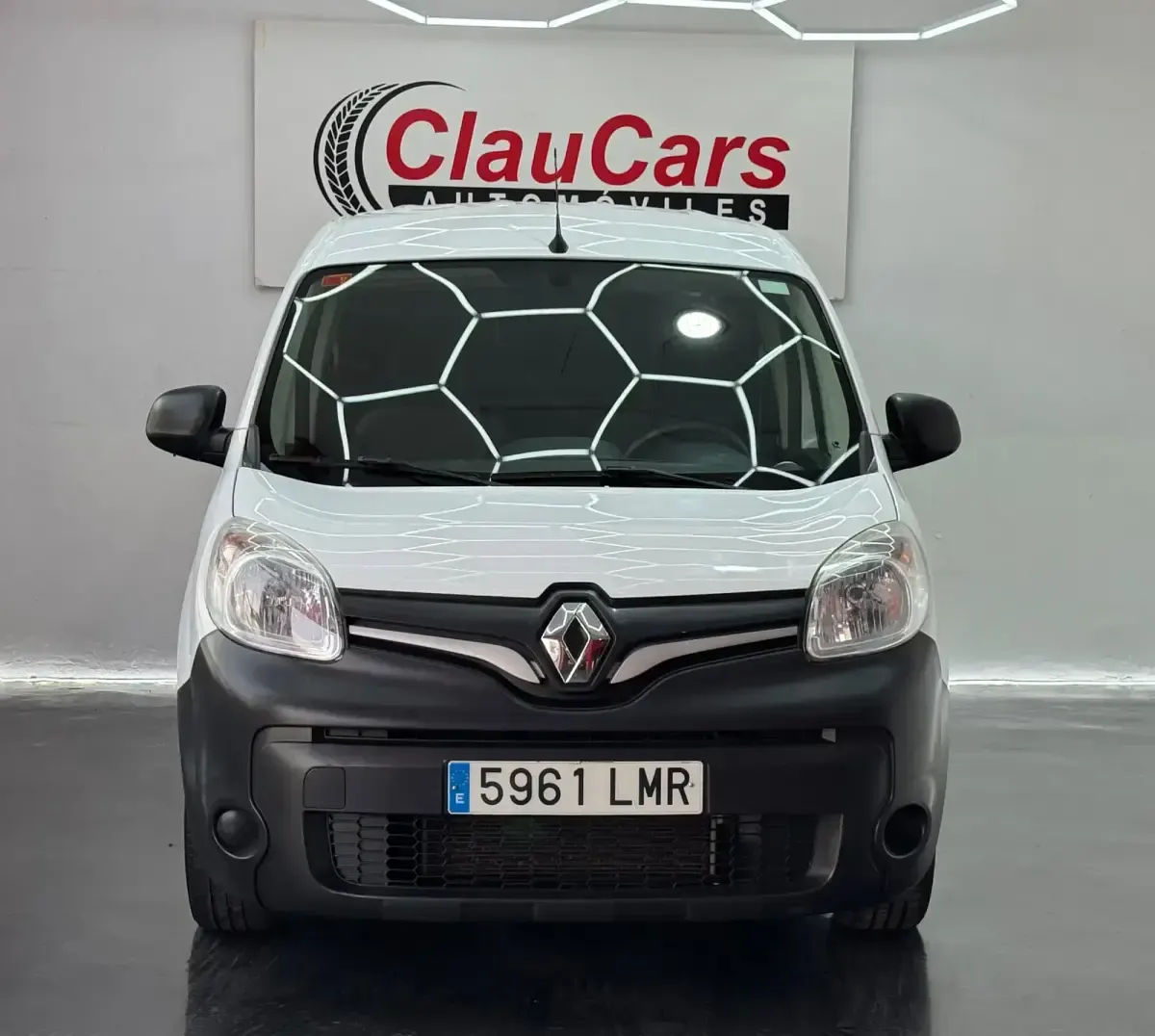 Usado Renault Kangoo 80 CV (58 kW) 2021 Blanco Monovolumen