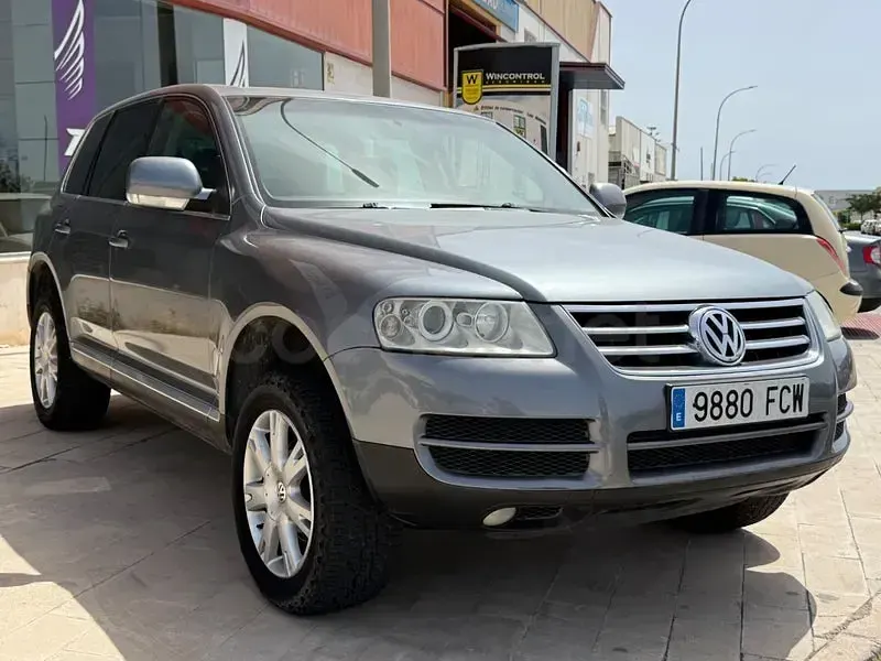Usado VW Touareg R 174 CV (127 kW) 2007 Gris / plata SUV