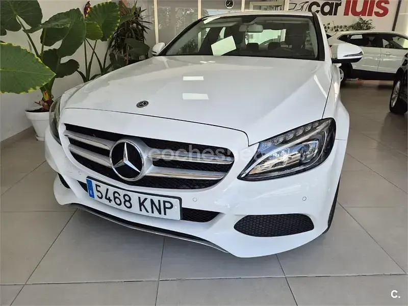 Usado Mercedes C220 170 CV (125 kW) 2018 Blanco Berlina