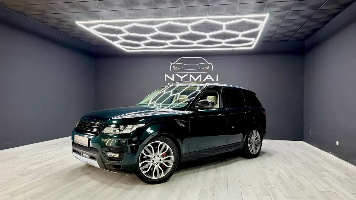 Usado Land Rover Range Rover HSE Dynamic 510 CV (375 kW) 2015 Verde SUV