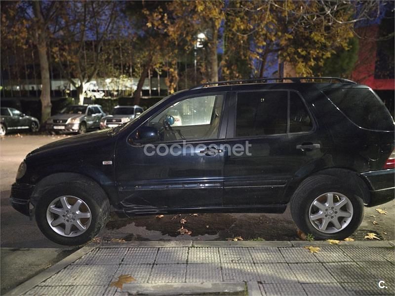 Verde Usado 1999 Mercedes ML430 SUV | 2000 € - Imagen 1/4