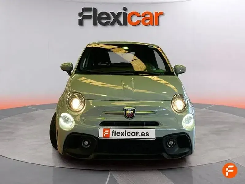 Usado Abarth 595 165 CV (121 kW) 2022 Gris / plata Berlina