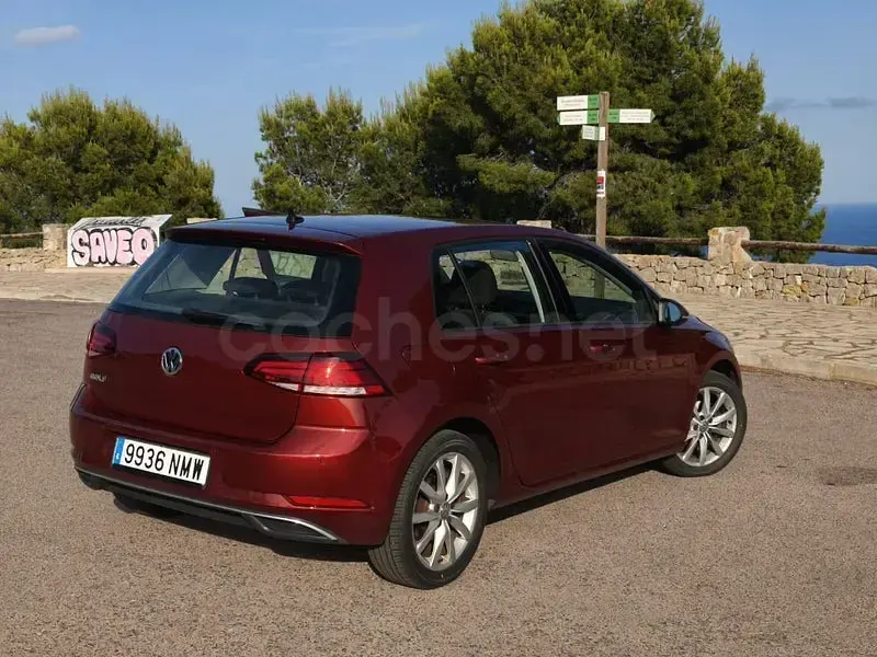 Usado VW Golf VII Advance 115 CV (84 kW) 2019 Granate Berlina