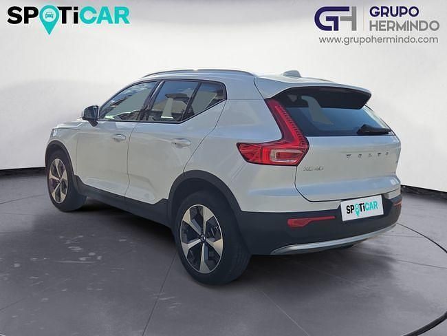 Usado Volvo XC40 Core 163 CV (119 kW) 2023 Blanco SUV
