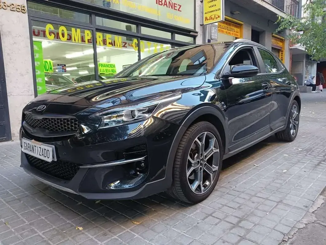 Usado Kia XCeed 120 CV (88 kW) 2019 Negro SUV