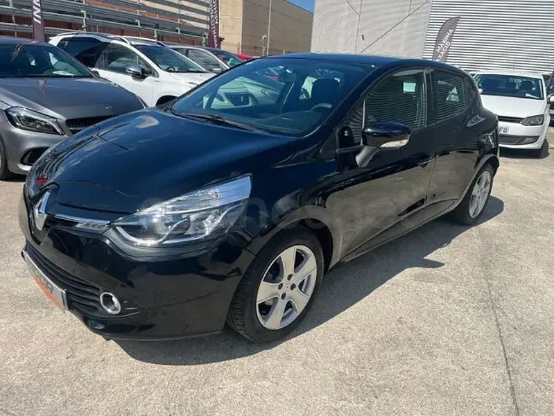 Usado Renault Clio Authentique 75 CV (55 kW) 2015 Negro Utilitario