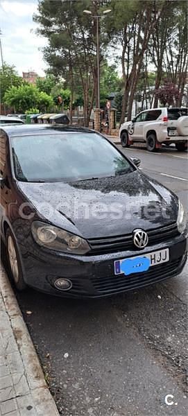 Usado VW Golf VII 105 CV (77 kW) 2012 Negro Berlina