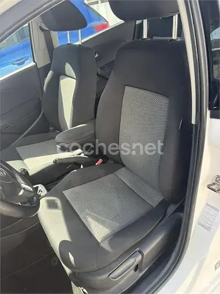 Usado VW Polo Advance 75 CV (55 kW) 2013 Blanco Utilitario