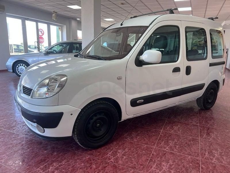 Usado Renault Kangoo Expression 105 CV (77 kW) 2009 Blanco Familiar