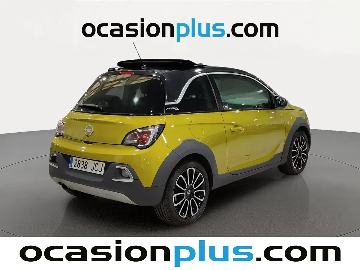 Usado Opel Adam Slam 116 CV (85 kW) 2015 Verde Utilitario