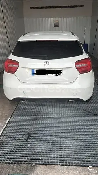 Usado Mercedes A180 Style 109 CV (80 kW) 2015 Blanco Berlina