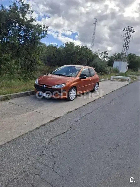 Usado Peugeot 206 GTi 138 CV (101 kW) 2001 Naranja Berlina