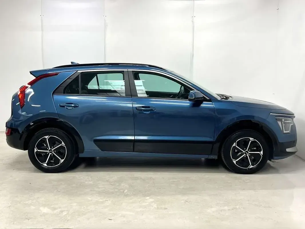 Usado Kia Niro 141 CV (103 kW) 2022 Azul SUV