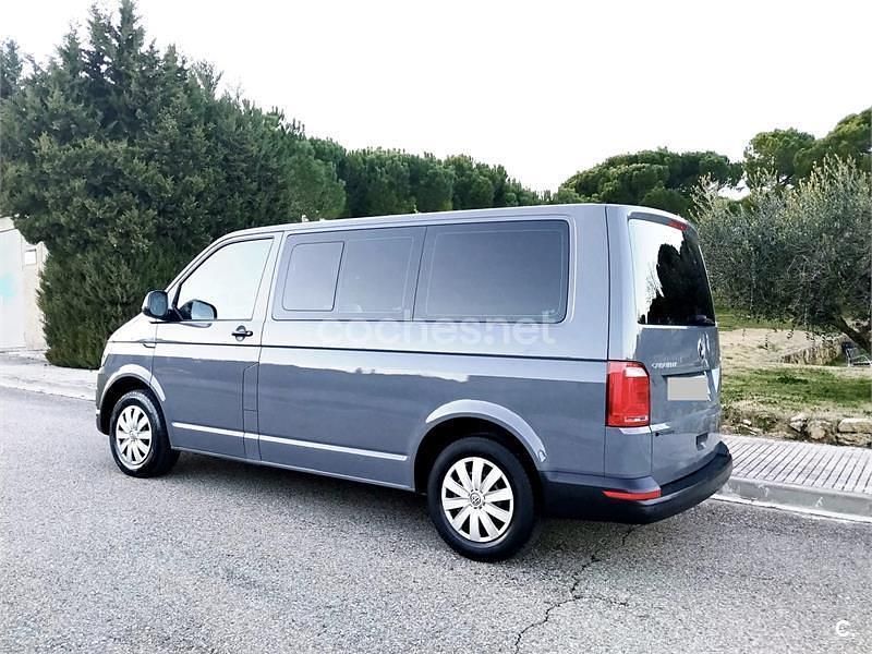 Usado VW Caravelle 114 CV (83 kW) 2018 Gris / plata Van