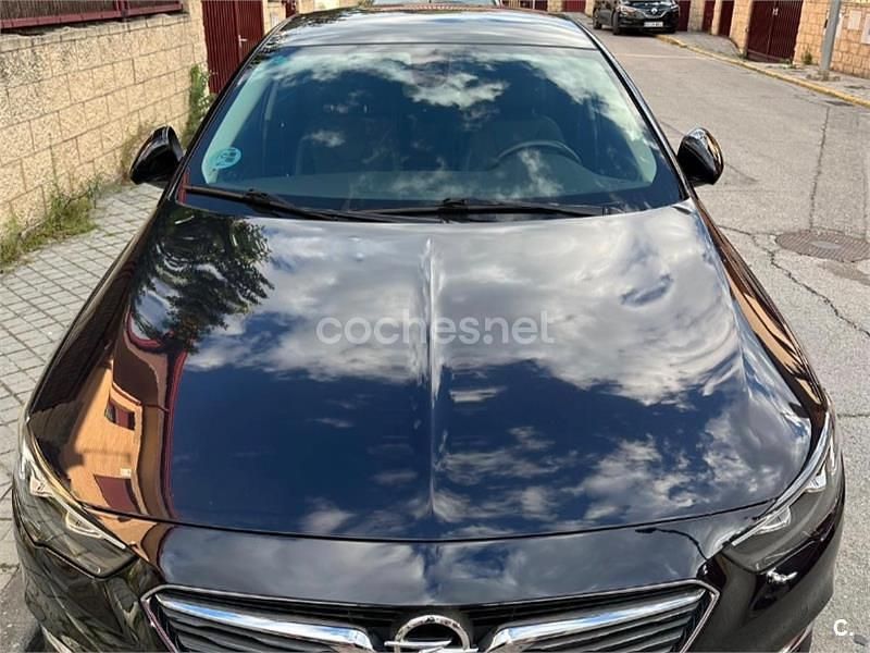 Usado Opel Insignia Selective 136 CV (100 kW) 2019 Azul Berlina