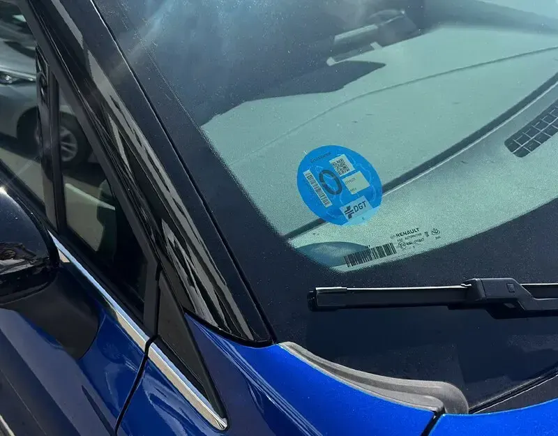 Usado Renault Captur Techno 160 CV (117 kW) 2022 Azul SUV