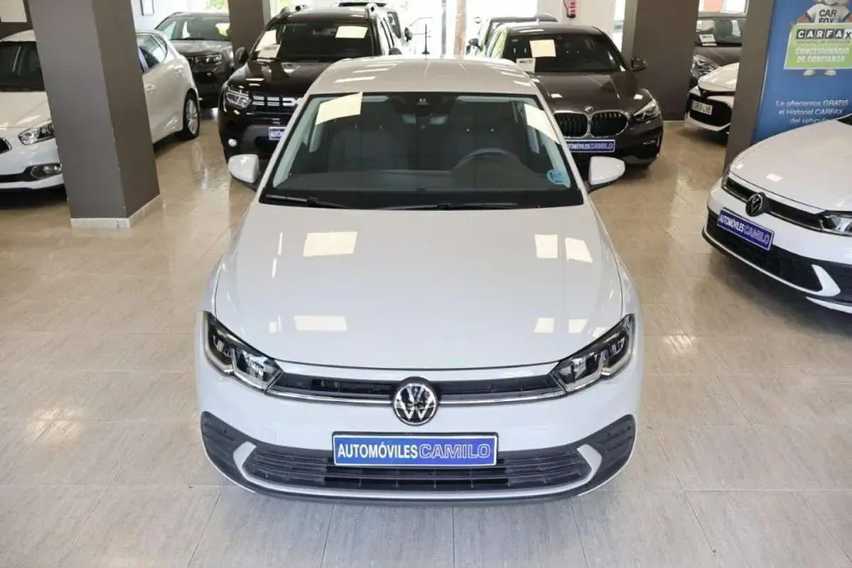 Usado VW Polo Advance 95 CV (69 kW) 2022 Beige Utilitario