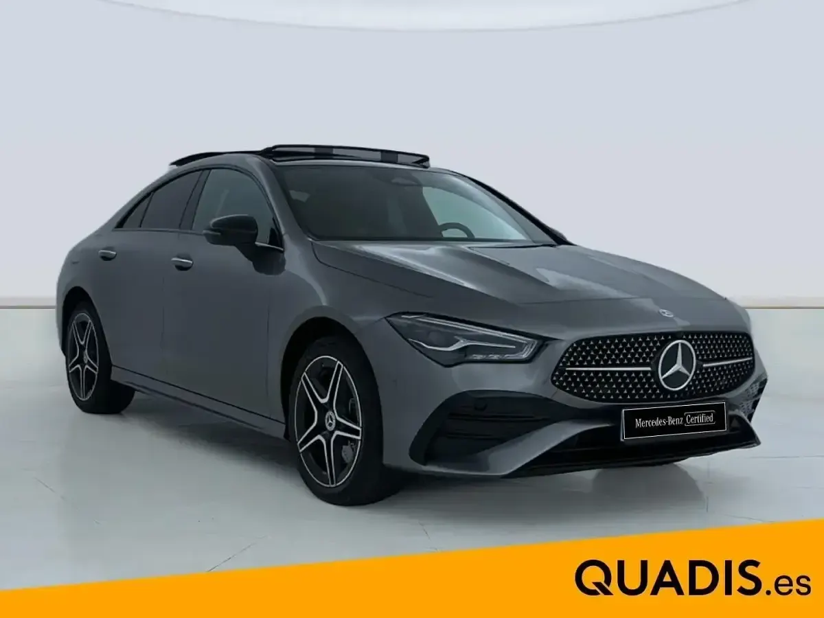 Usado Mercedes CLA250e 218 CV (160 kW) 2025 Gris / plata Berlina