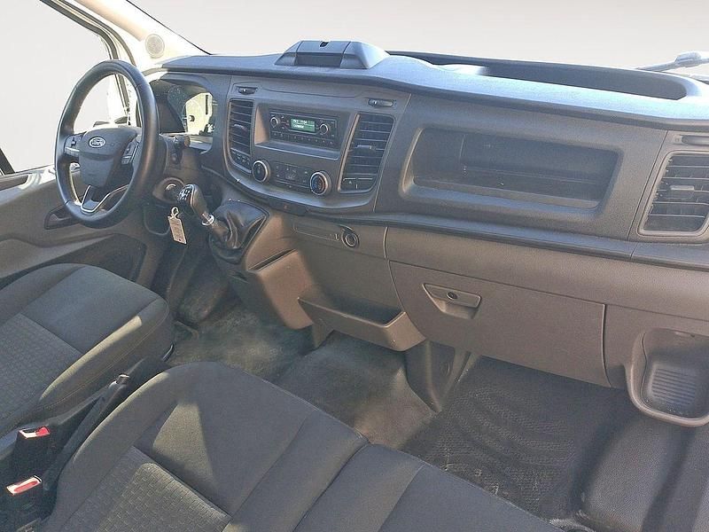 Usado Ford Transit Trend 130 CV (95 kW) 2022 Blanco Berlina