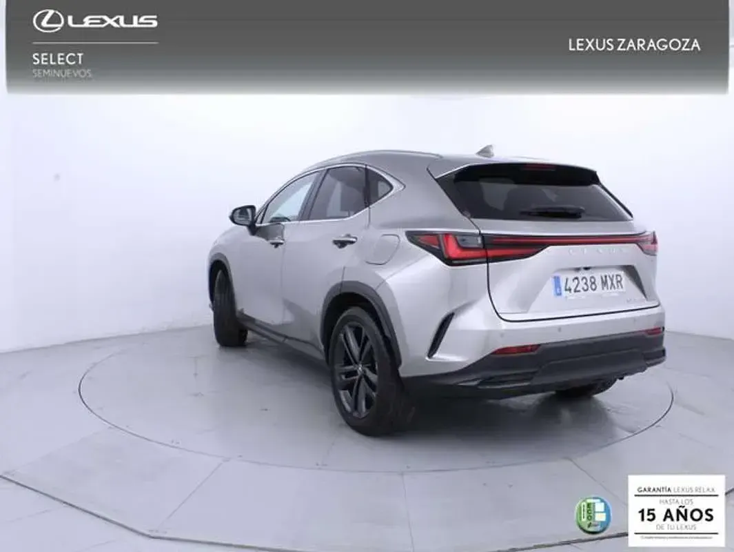 Usado Lexus NX350h Executive Line 242 CV (177 kW) 2025 Gris SUV