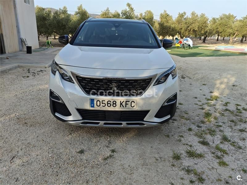 Blanco Usado 2017 Peugeot 5008 GT-line Monovolumen | 18.999 € (Caro) - Imagen 1/4