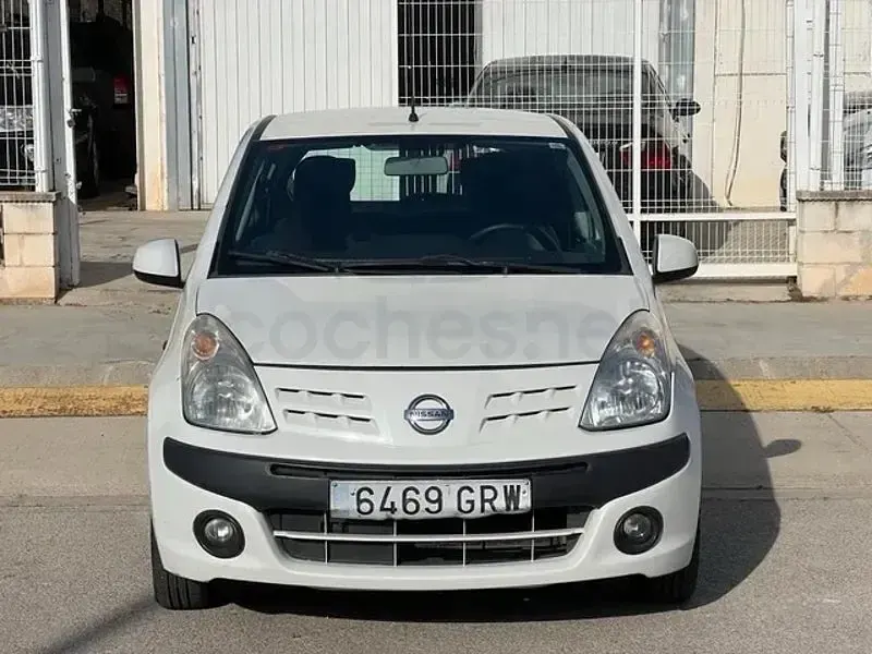 Usado Nissan Pixo Acenta 68 CV (50 kW) 2010 Blanco Utilitario