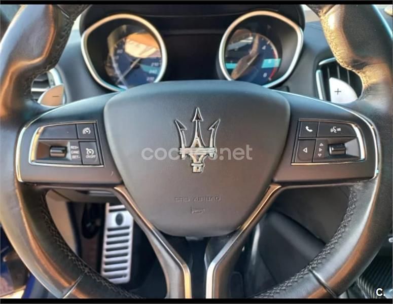 Usado Maserati Ghibli 275 CV (202 kW) 2015 Azul Berlina