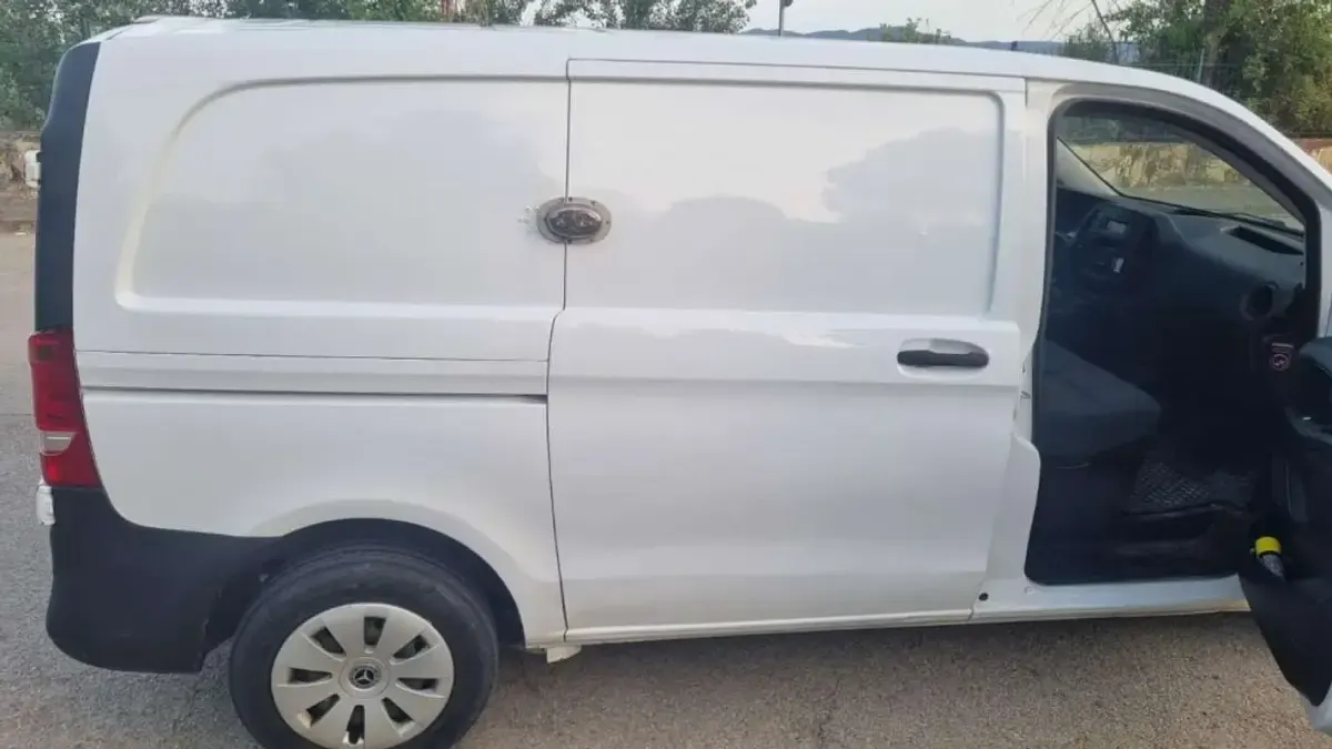 Usado Mercedes Vito 88 CV (64 kW) 2019 Blanco Van