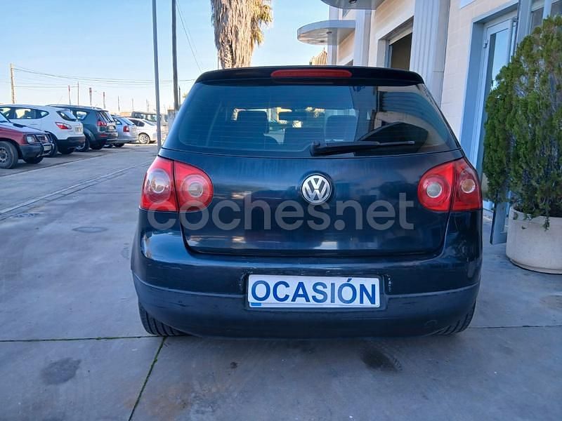 Usado VW Golf IV Sportline 105 CV (77 kW) 2005 Negro Berlina