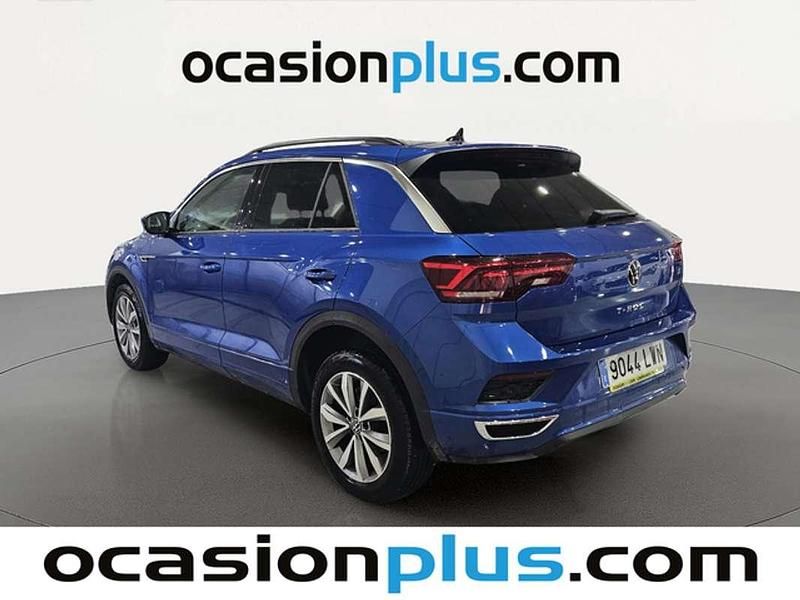 Usado VW T-Roc Advance 110 CV (80 kW) 2022 Azul SUV