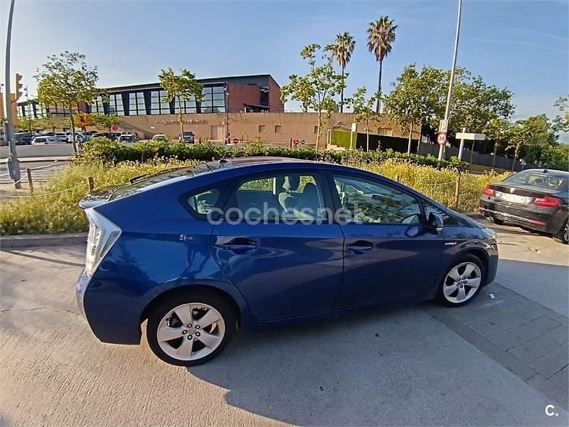 Usado Toyota Prius Advance 136 CV (100 kW) 2012 Azul Berlina