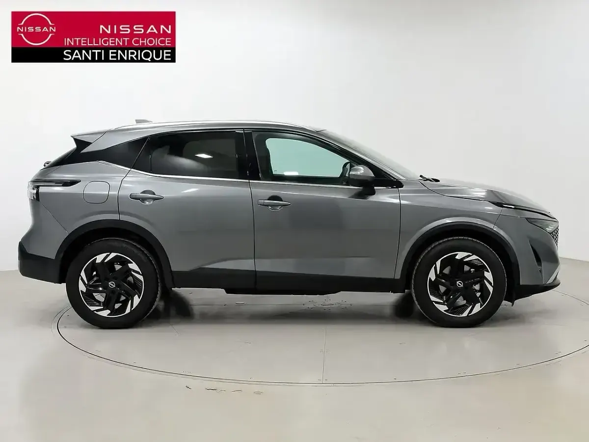 Usado Nissan Qashqai N-Connecta 140 CV (102 kW) 2024 Gris SUV
