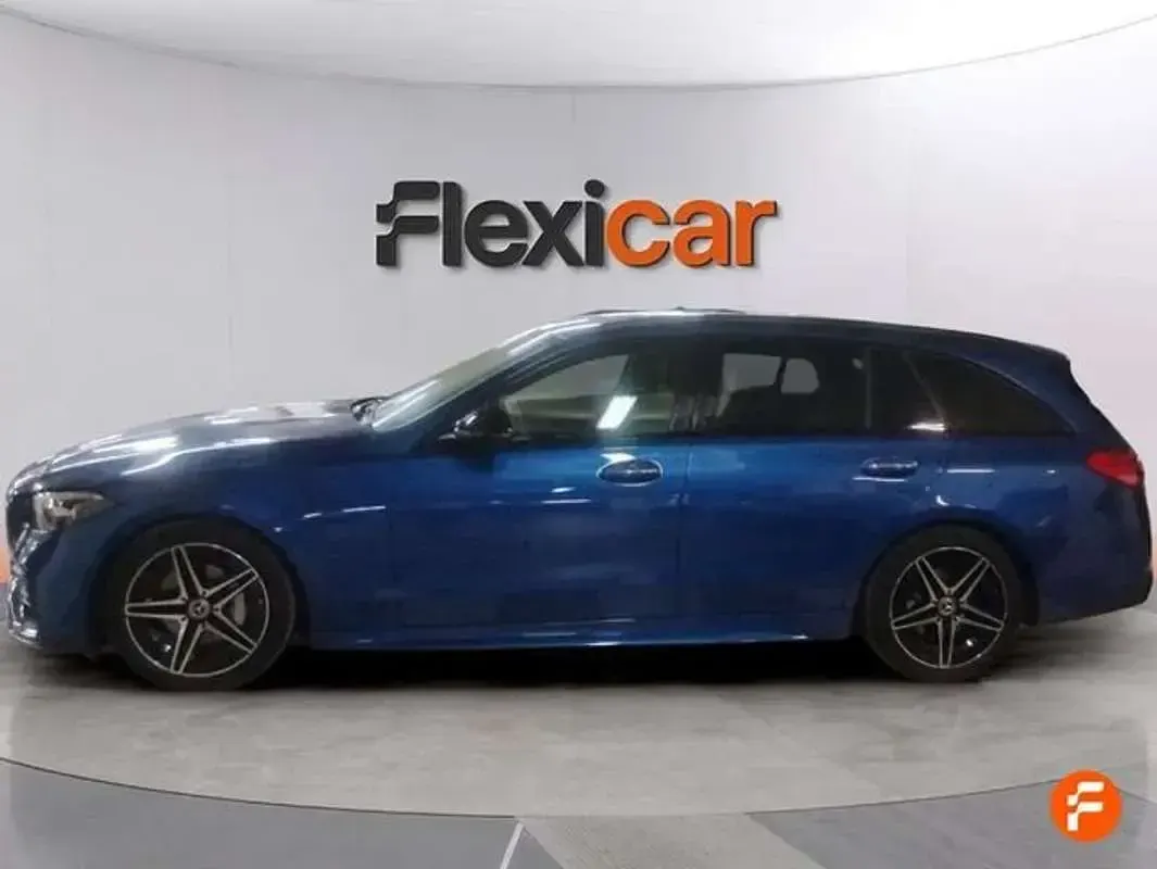 Usado Mercedes C200 163 CV (119 kW) 2022 Azul Familiar