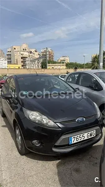 Usado Ford Fiesta Trend 82 CV (60 kW) 2009 Negro Berlina