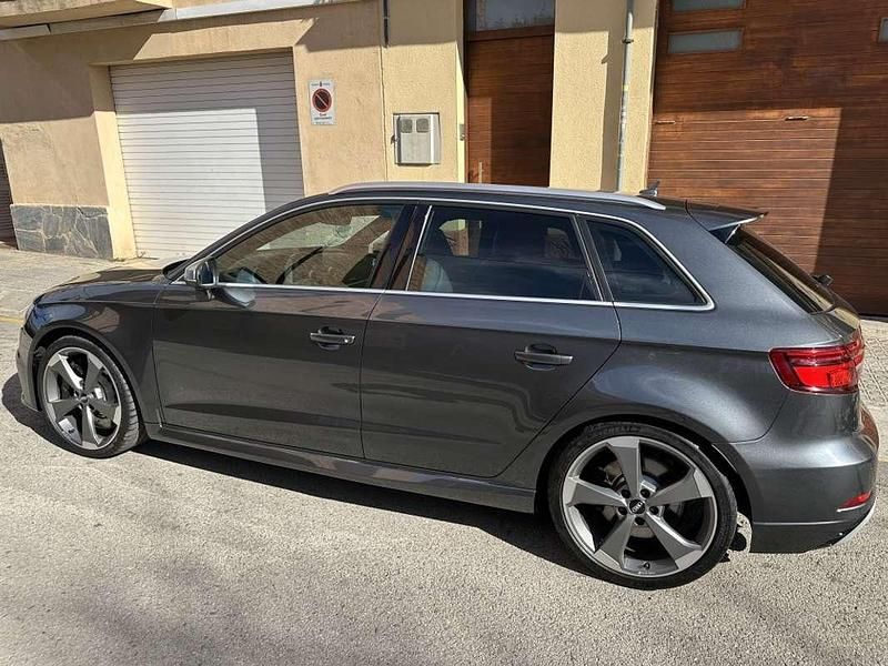 Usado Audi RS3 Sportback Advanced 400 CV (294 kW) 2020 Gris Utilitario
