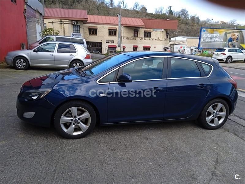 Azul Usado 2010 Opel Astra Sport Berlina | 5500 € (Precio justo) - Imagen 1/4