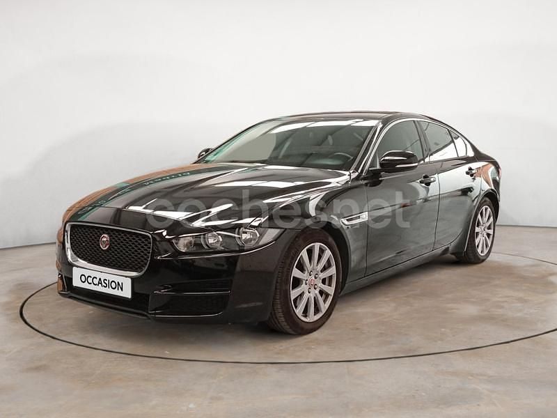 Negro Usado 2016 Jaguar XE Prestige Berlina | 9999 € (Super precio) - Imagen 1/4