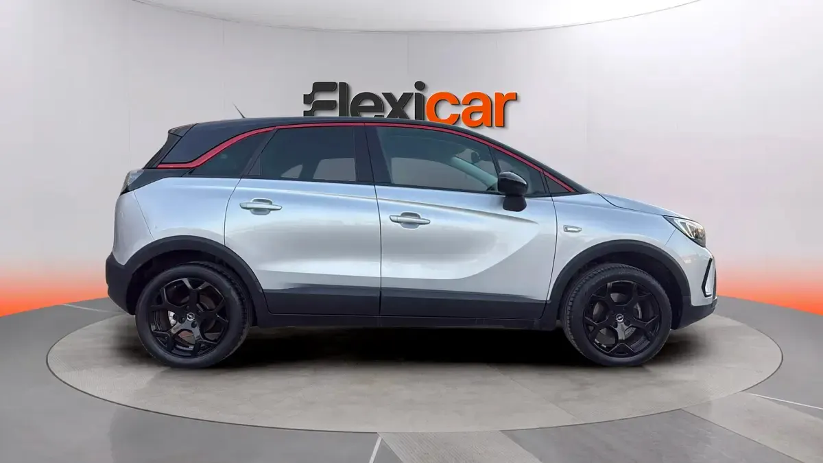 Usado Opel Crossland 110 CV (80 kW) 2023 Gris SUV