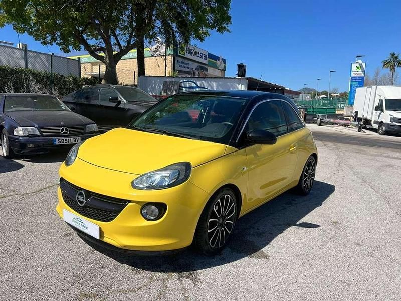 Usado Opel Adam Glam 87 CV (63 kW) 2018 Amarillo Utilitario