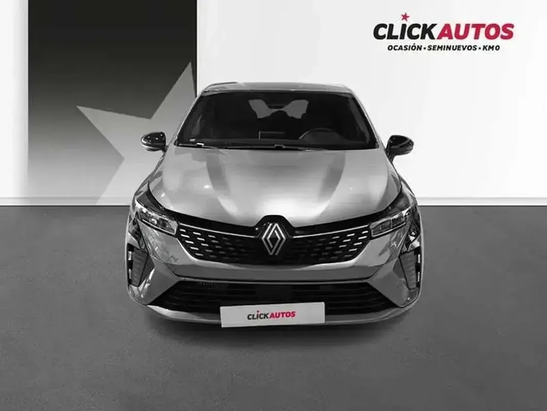 Usado Renault Clio Techno 101 CV (74 kW) 2026 Gris Utilitario