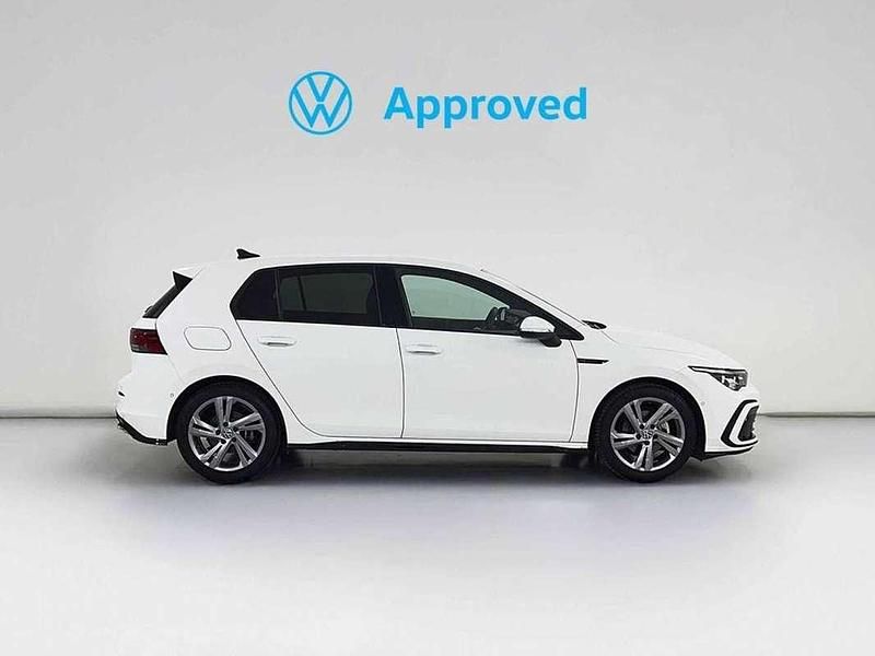Usado VW Golf VIII R-line 150 CV (110 kW) 2024 Blanco Utilitario