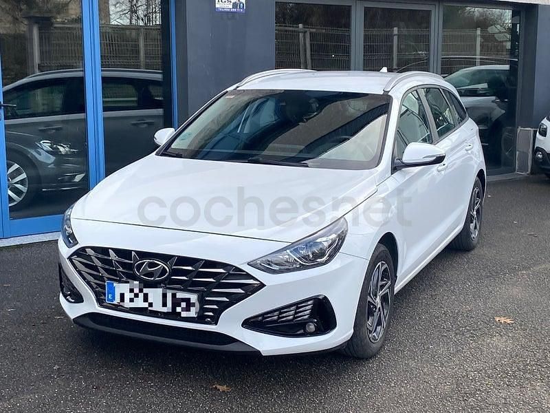 Begagnad Hyundai i30 116 HK (85 kW) 2022 Vit Kombi