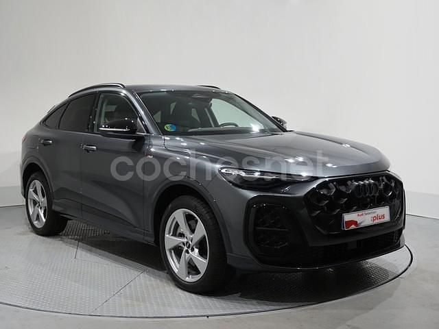 Gris / plata Nuevo 2025 Audi Q5 Sportback S-Line SUV | 68.600 € - Imagen 1/4